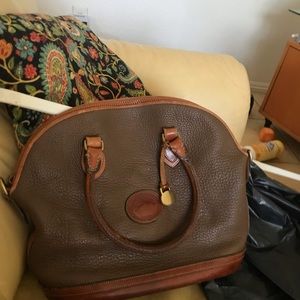 Dooney & Bourke Womens Handbag